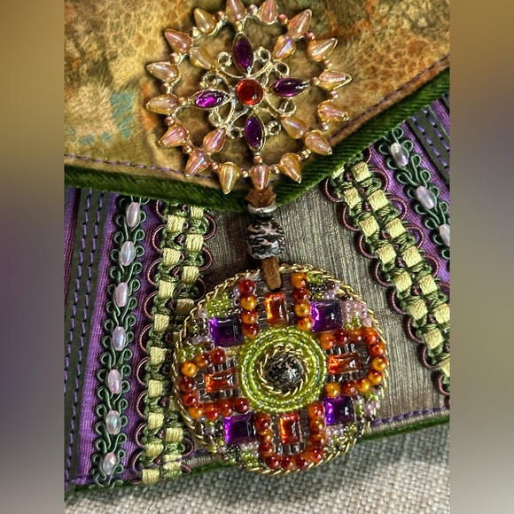 MARY Frances Elegant Multicolor Embroidered Women's Clutch - Picture 4 of 13